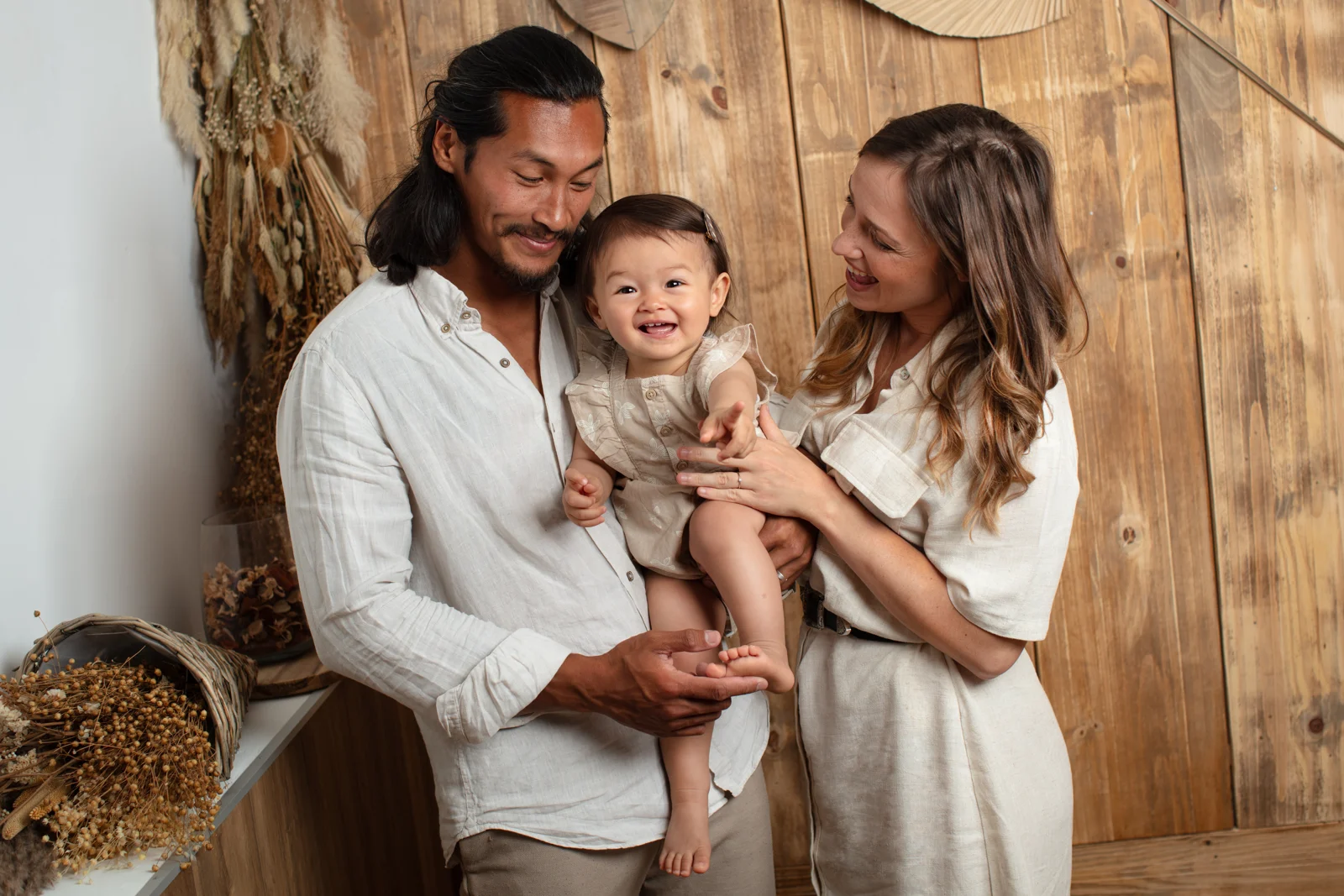 Portrait famille au studio de Rémi Kwieciak